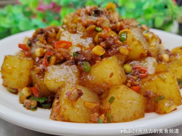 大盈家 夜市大叔绝不外传的炒凉粉秘诀，原来就差这一步！看完立马想做饭
